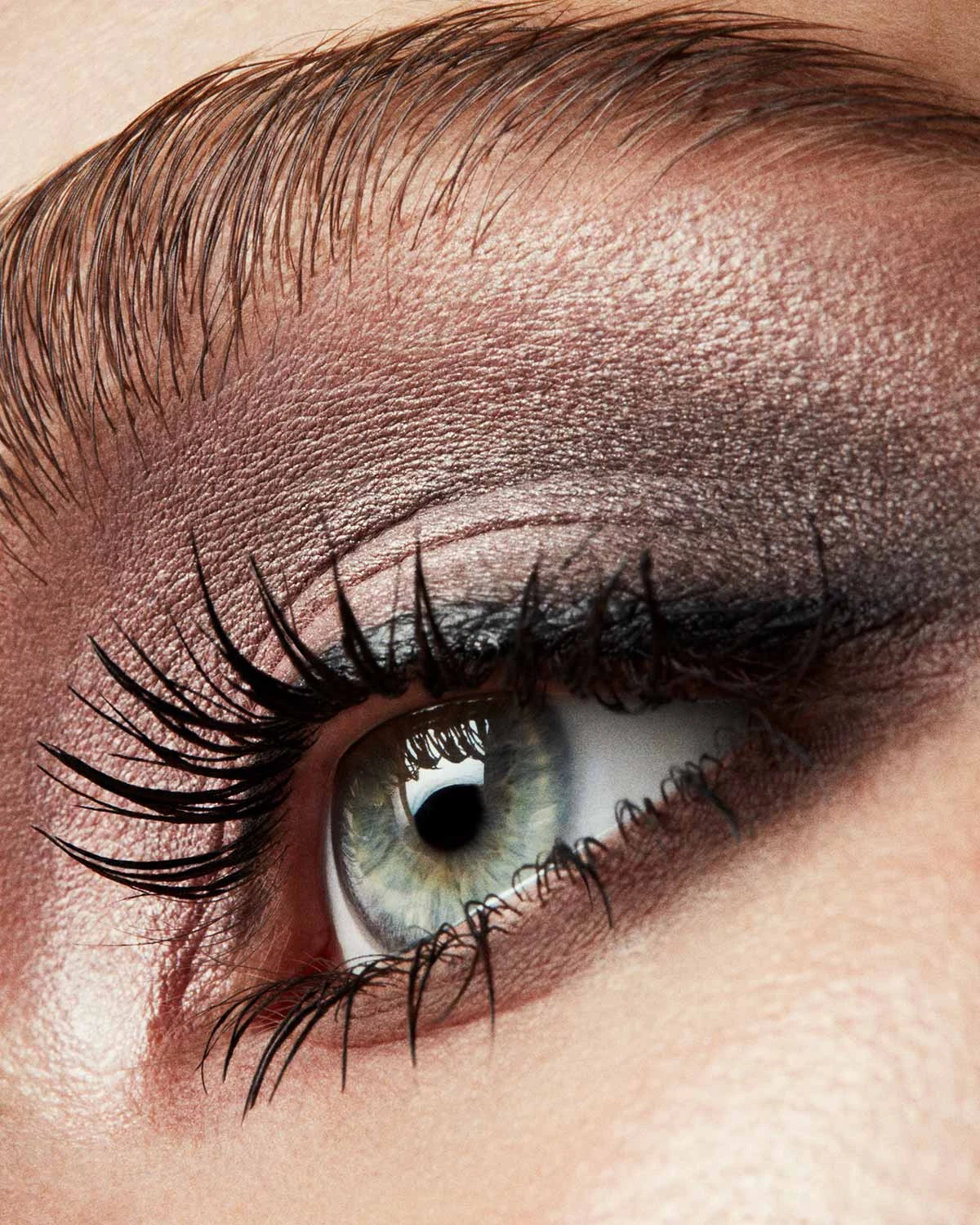 Snap Shadows Mix & Match Eyeshadow Palette — Cool Neutrals 5 Snap Shadows Mix & Match Eyeshadow Palette — Cool Neutrals - Image 5