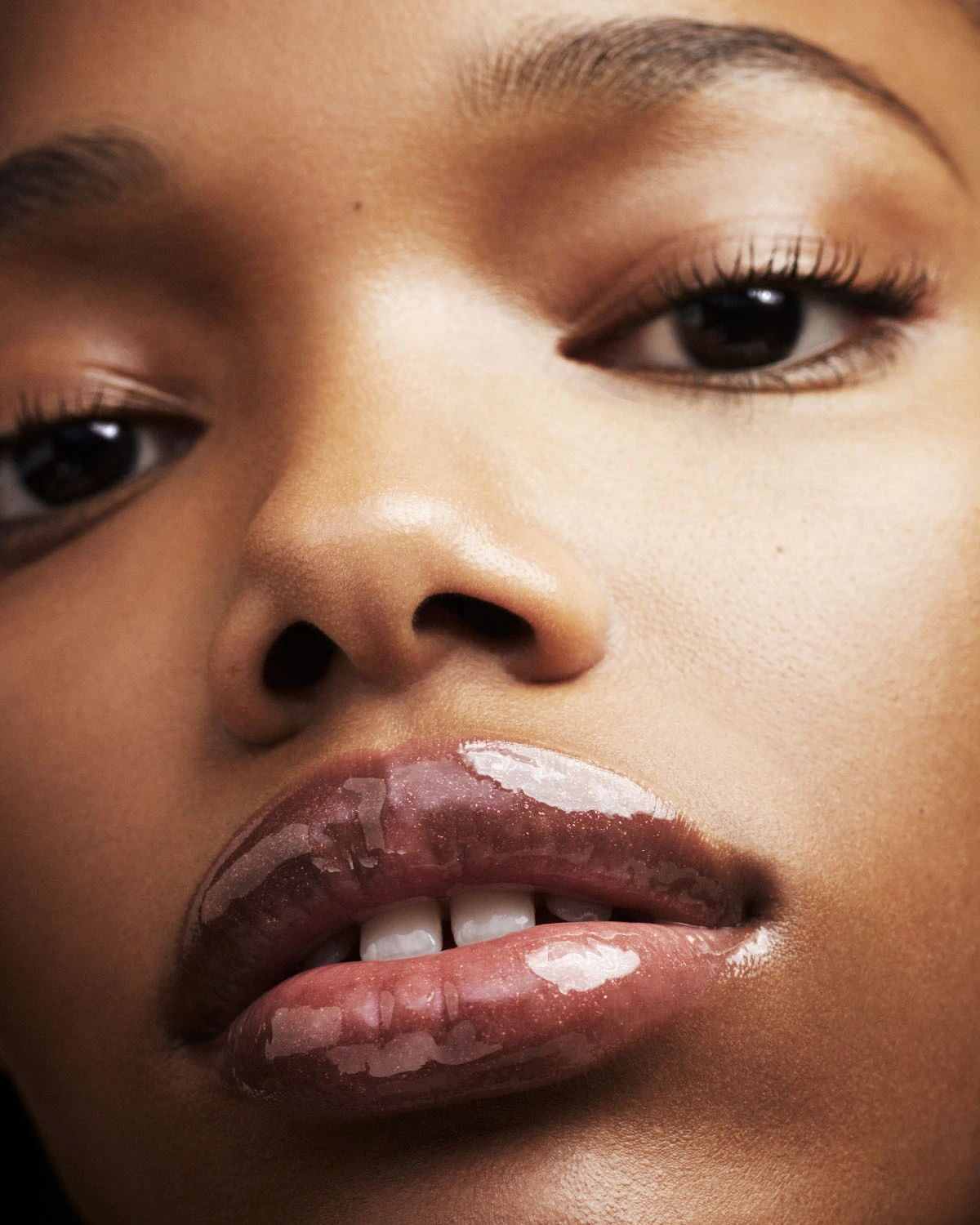 Gloss Bomb Universal Lip Luminizer — Hot Chocolit Fantasy 3 Gloss Bomb Universal Lip Luminizer — Hot Chocolit Fantasy - Image 3